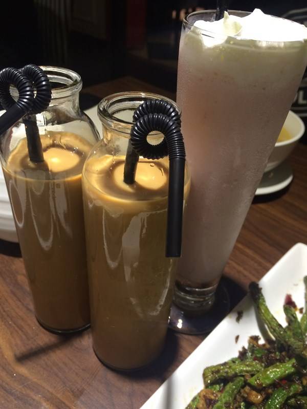 奶茶可以说是狂街必备的饮品了,那么常喝奶茶对身体有危害吗?