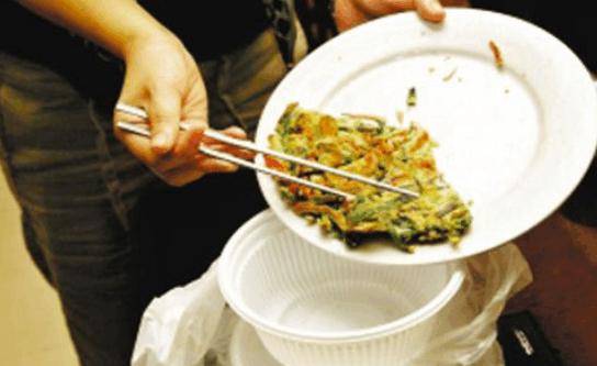 [孩子]父母们要注意，安全隐患太大了这5蔬菜不要再给孩子吃了