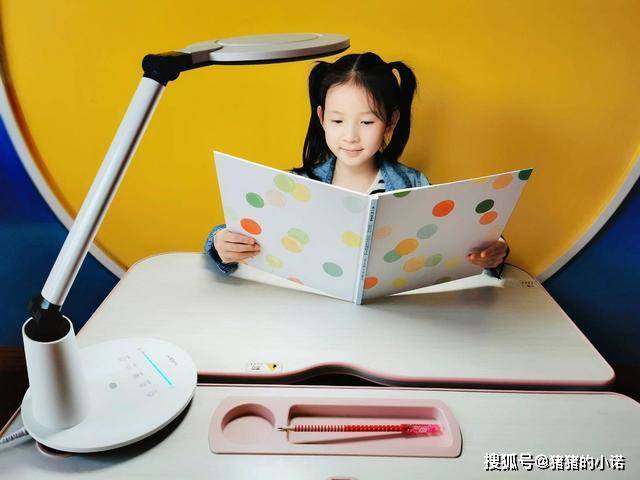 选对台灯确实对保护视力、矫正用眼习惯很重要。以下是关键要点