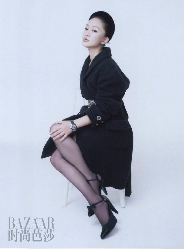 周迅气质冷艳五官立体周迅无愧＂周公子＂称号！45岁拍硬照slay全场