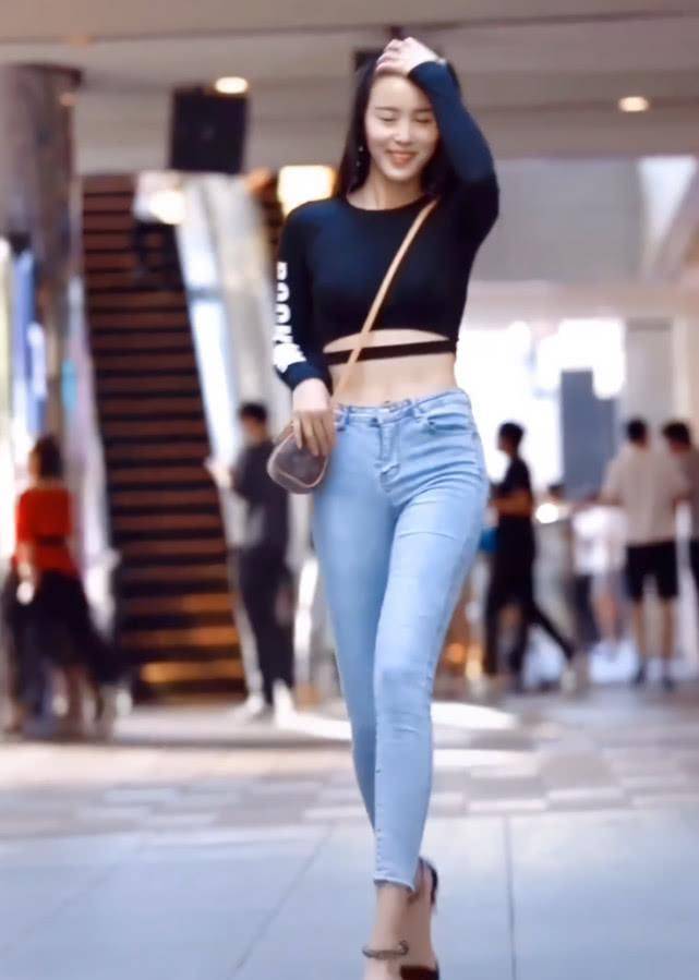 什么人不适合穿牛仔裤 f9067e6622d9427fb40a65416a4a5076.jpeg