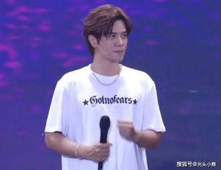 2020年所有明星的全_许嵩金莎同台!2020天龙嘉年华明星全阵容公开