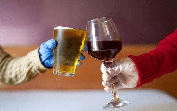 酒业gdp_中国gdp增长图