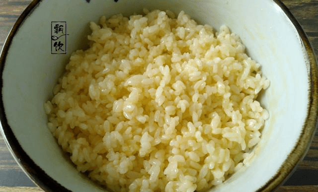 蒸米饭要大火还是中火 6074bf5b116e43c8a5651454ab00ded7.png