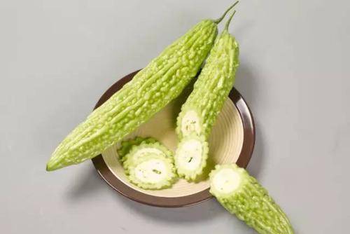 哪些食物可以祛湿排毒 7180c67e3d8f4338a85fe2f71a858b18.jpeg