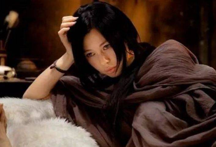 她10年拿8个影后，章子怡曾态度不屑说不认识，