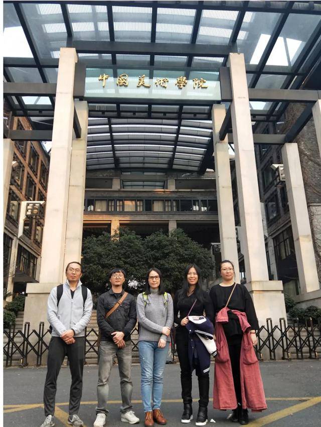 色彩■专业引领广州市美术中学·色彩科：专业精神