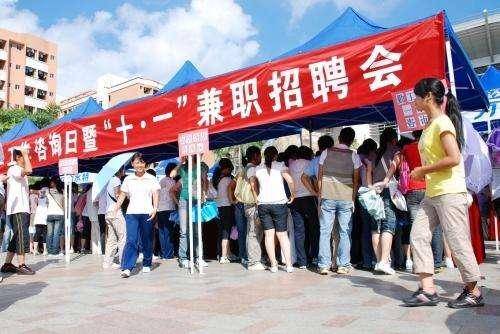 为什么越来越多的大学生寒暑假都爱回家了？你上大学不爱回家的理由是什么？