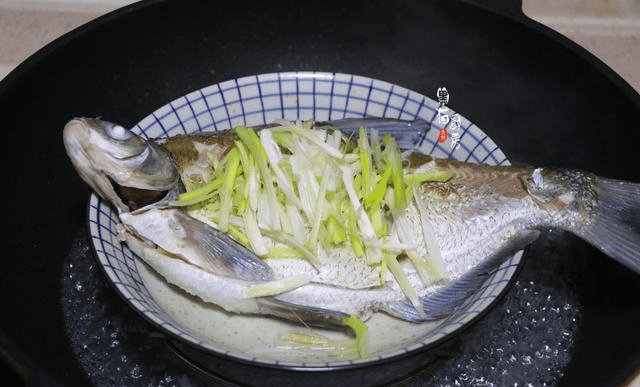 鱼多久能蒸好 d5263521446445f0ac24cd3df96c521c.png