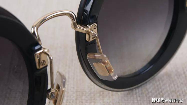 北京|Miu Miu缪缪眼镜介绍，及Miu Miu缪缪眼镜太阳镜的维修修理