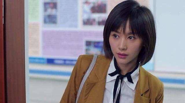 王子为Dior拍摄520大片,大背头造型气场全开“冻龄妖精”王子文