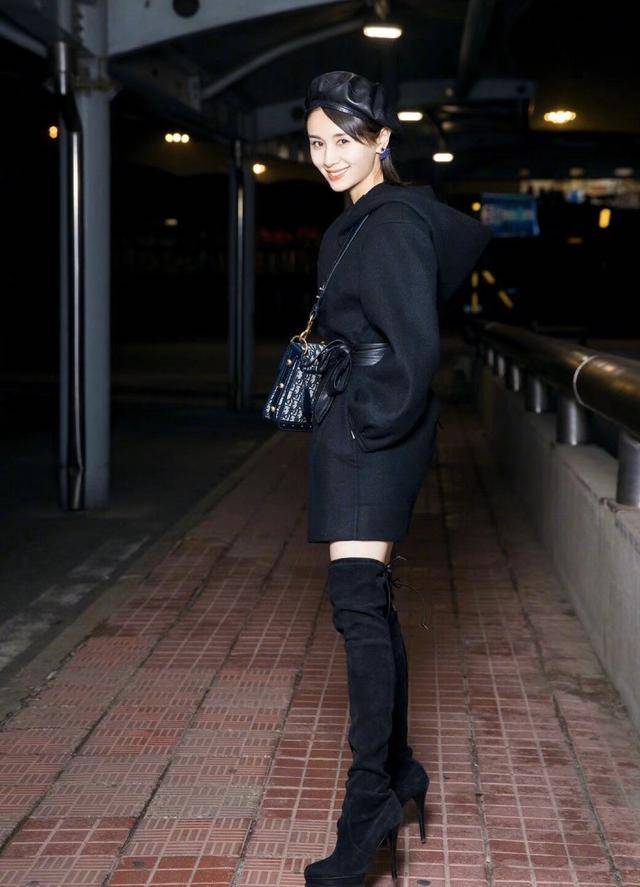 王子为Dior拍摄520大片,大背头造型气场全开“冻龄妖精”王子文