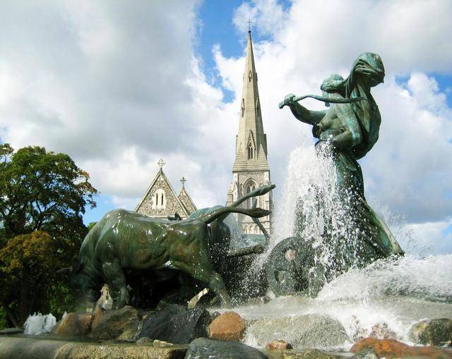 爱莎是哪国的 ab3e369c3925430dbee3efaabc7096df.jpeg