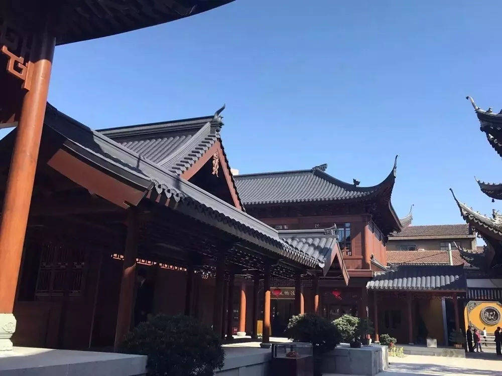 原创上海人气高的一座寺庙,被喻为闹市中的一片净土,是全国重点寺院