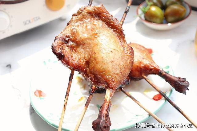 在家怎么做烤鸭酱 839d0799ba824801958ecca1f6160e97.jpeg