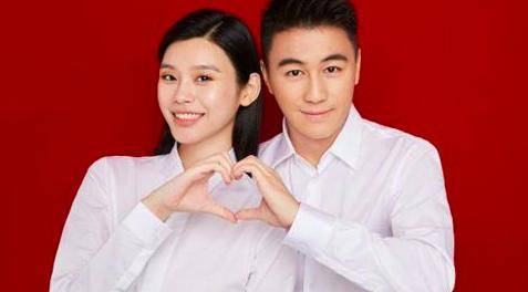 原创赌王何鸿燊一生17个孩子，却只有一个孙子，网友：奚梦瑶赚大发了