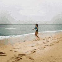 搞笑gif开心一刻:勤快的女人最美_手机搜狐网