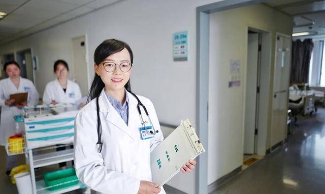 16岁考入南京大学的美女学霸，25博士毕业-验证码超8成下岗