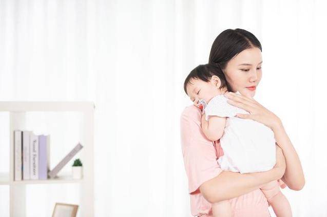 宝宝|主要观察这两点一片尿不湿啥时能用一整夜？有经验的宝妈告诉你