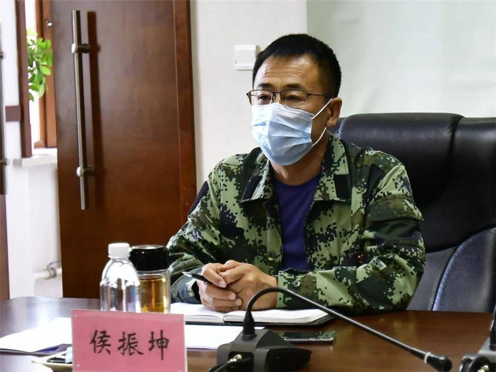 大兴安岭韩家园林业局召开森林防火"六月决胜战役"工作会议_侯振坤