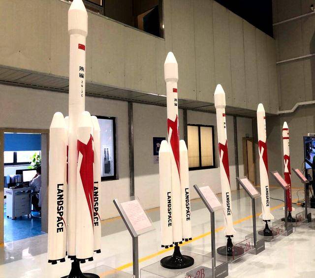 SpaceX升空，映照出落寞的NASA与尚待起飞的中国民