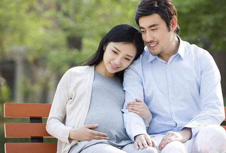 孕期女性产假工资如何发放？男性有假吗