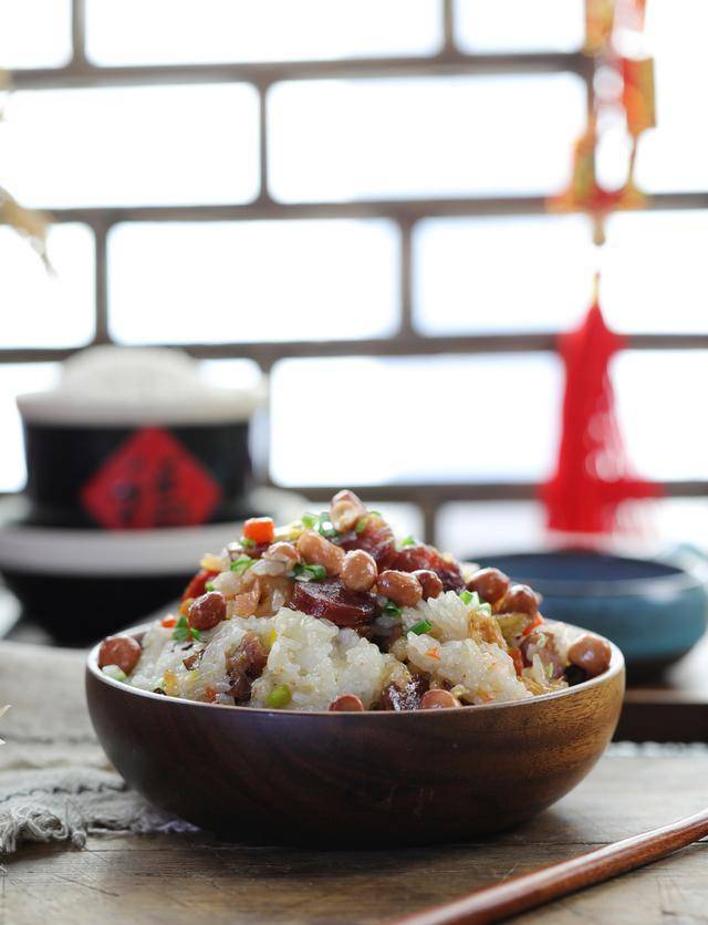 糯米饭怎么焖好吃 30332fa108db4f9bafce79c0d353897c.jpeg