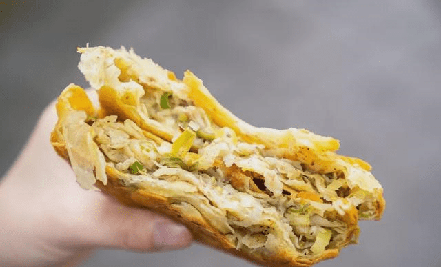 油条配什么吃最佳 68cb847128094335a8d434d1cebd1d5c.png