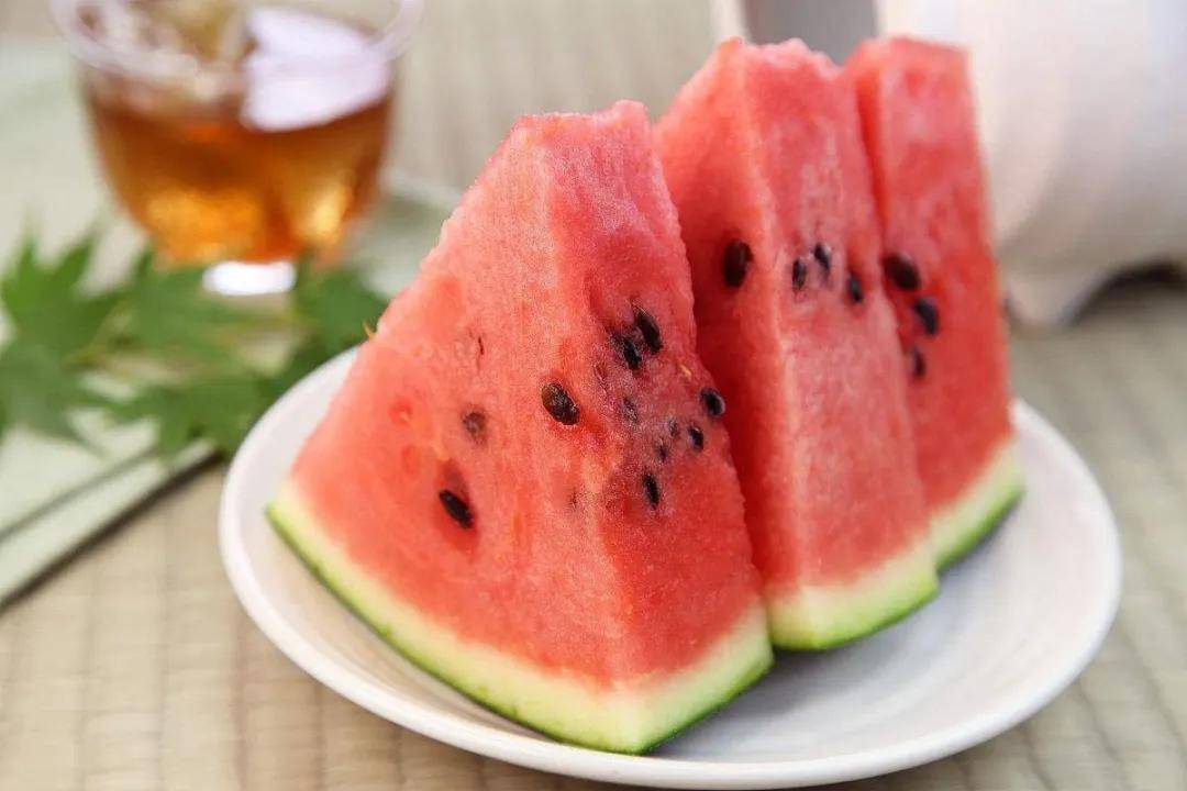 西瓜是不是清热 a12a4ec537b543f7a8ecf13bed0cc636.jpeg