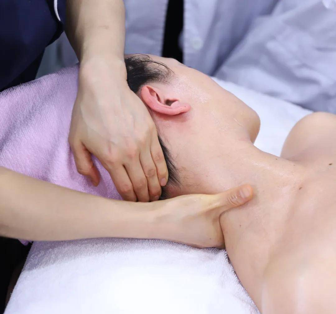 什么方法能快速排毒 d82d0636b15b4768a8308531db2350a4.jpeg