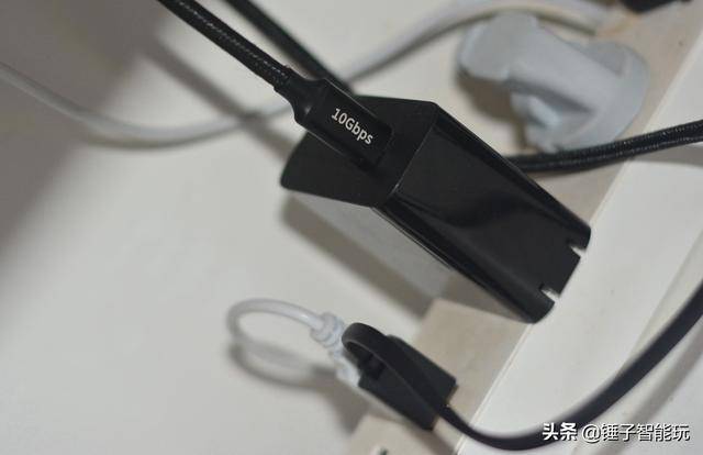 手机数据线给电脑联网 de78263c86f7426aac41081855611bc6.jpeg