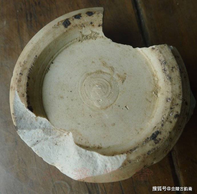 浅谈元代瓷器底足特征和瓷器新老鉴别