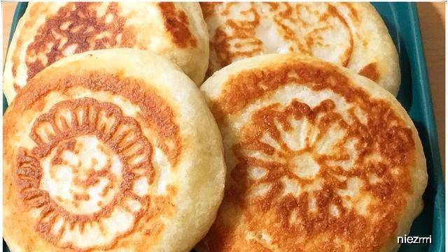 怎么做山药发面饼 ade35f0973154f4b80954c5c49c77420.jpeg