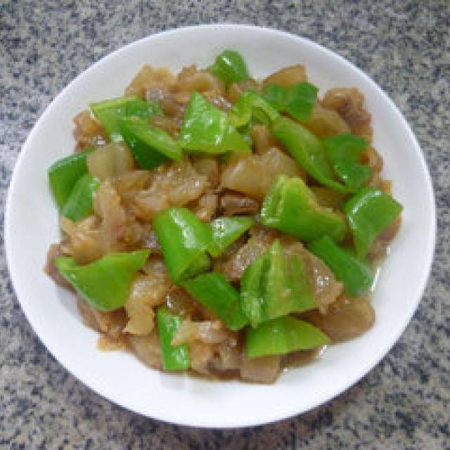 青椒炒牛筋,做法简单,嚼起来特有味!