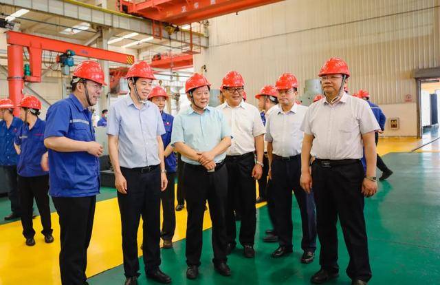江苏省国资委党委副书记,副主任沈建生一行到徐矿集团调研指导