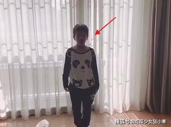 邓莎|《妈妈是超人》里面的孩子现在怎样了？贾静雯两个女儿变小美人