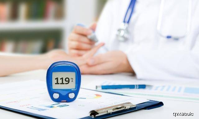 怎么知道自己的血糖高还是低 f5cc9e92542c415eb9a6e8e9ff3c1126.jpeg