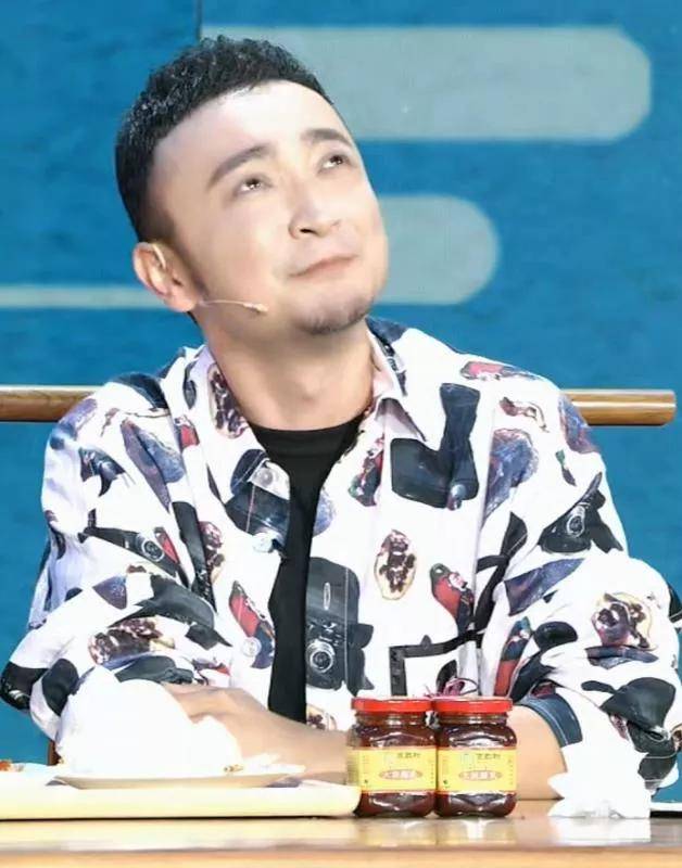 失误了？尼格买提直播太激动爆粗口，李佳琦表