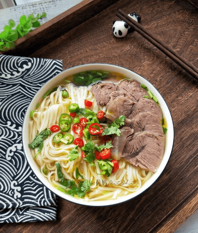 一碗让你舌尖"跳舞"的藤椒牛肉面,在家轻松做,鲜香味麻,好吃
