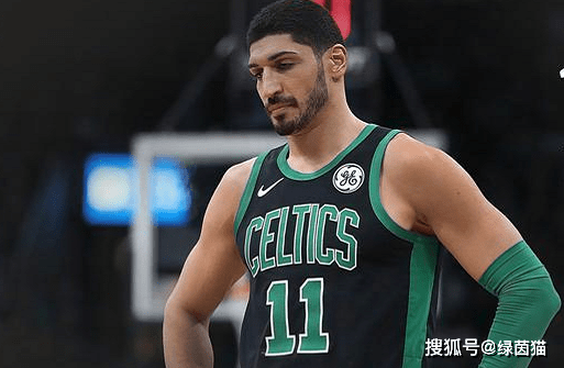 原创             外媒更新NBA实力榜！湖人稳居第一，快船力压雄鹿，勇士垫底