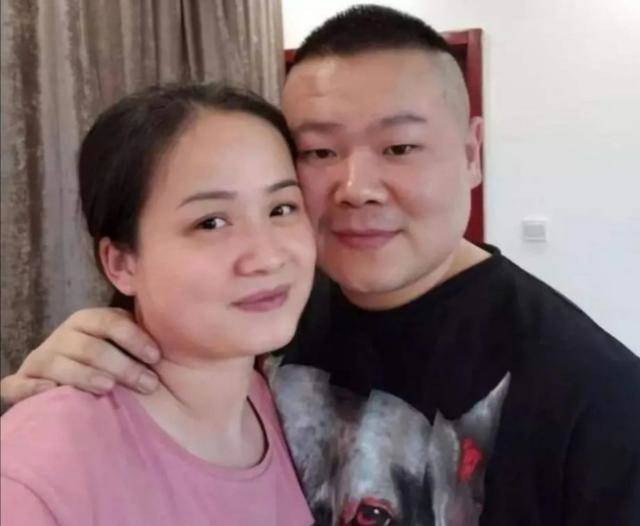郑敏剃光头准备做手术，德云社集体送祝福，岳