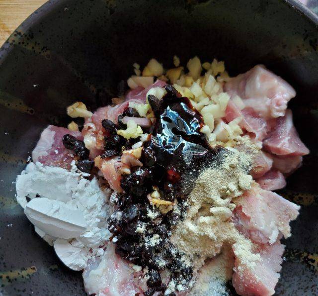 豆豉蒸排骨怎么做不腻 79c5b814331b4161a7f0bd95e07646a7.jpeg