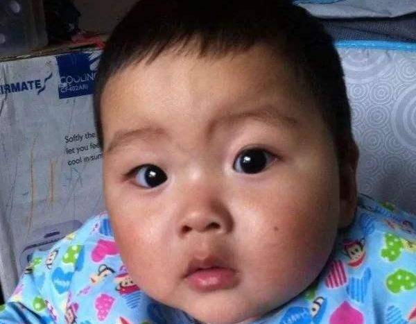 孩子|3种辅食被称为“慢性毒药”,求妈妈放过育儿专家:宝宝1岁前