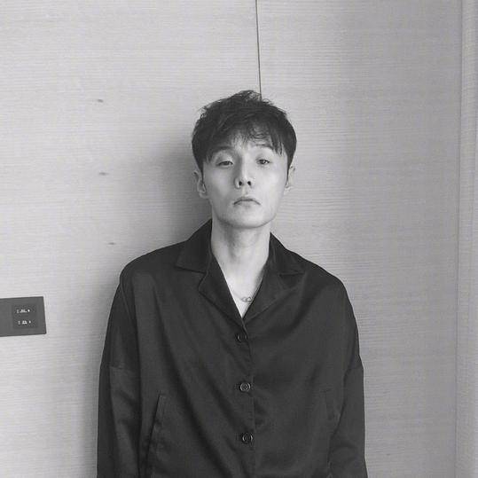 李荣浩 终于见到观众了为什么会上热搜 大家如何评论的