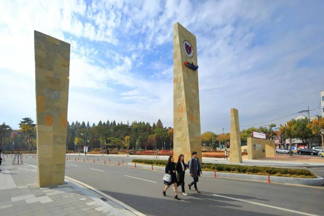 携手共赢森海教育与韩国国立忠北大学达成战略合作