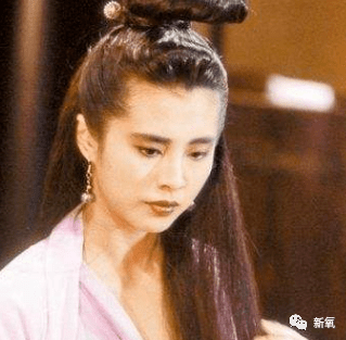 虞书欣不是才24岁吗?怎么就秃成这样了…