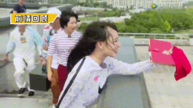 虞书欣不是才24岁吗?怎么就秃成这样了…