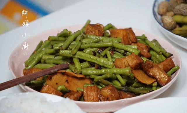 0dccc0c7b9454cf8a824988177bd23d9.png