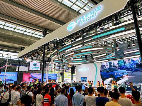 2020年中国GDP实现v型_2020年中国gdp变化图(3)