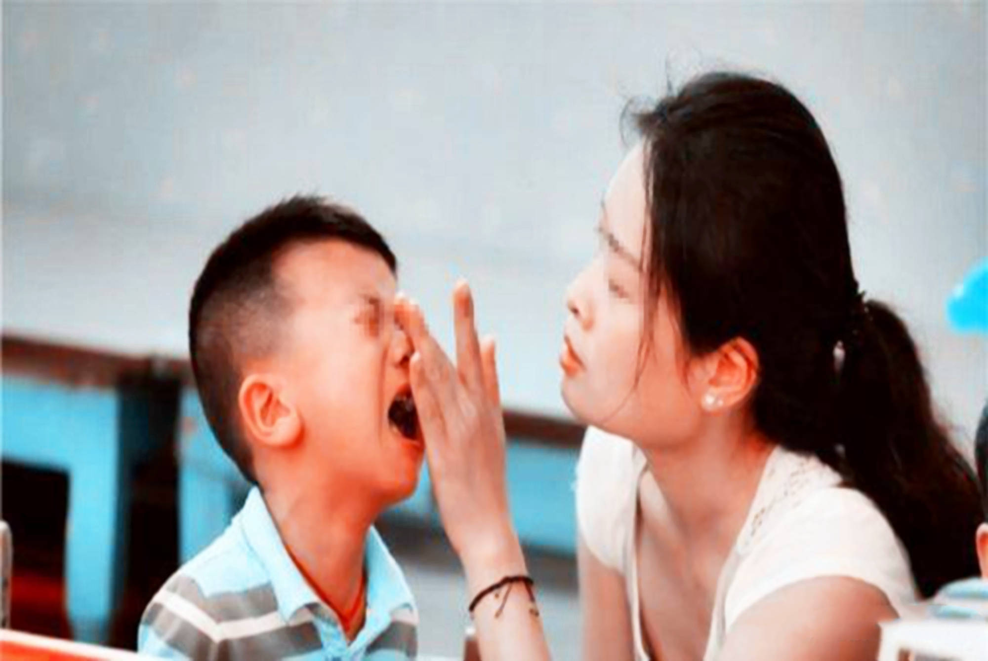 《三叉戟》中的非爱行为，是中国父母通病，别让情感勒索毁了孩子